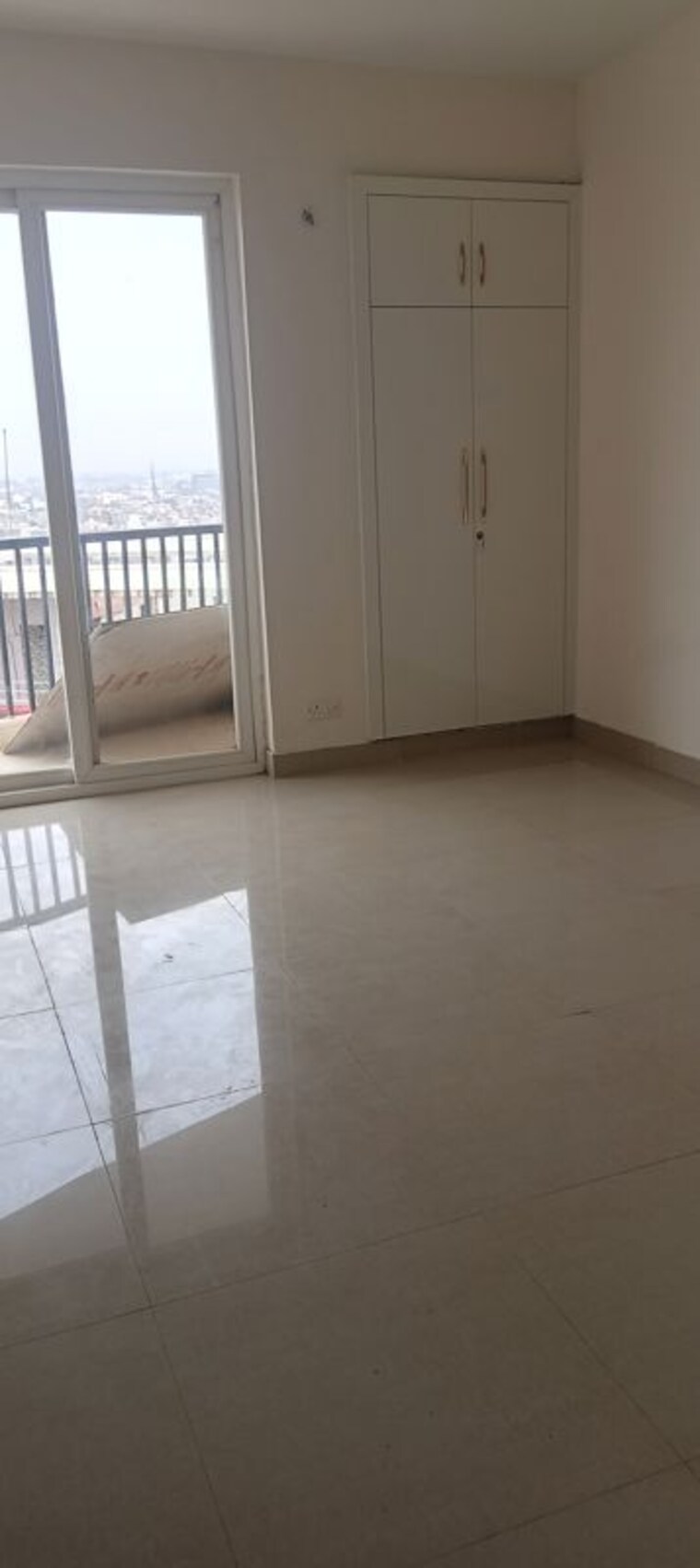 Room, amrapali-heartbeat-city 3 Bedroom 1575 Sq.Ft. Apartment In Sector 107 Noida 10234665