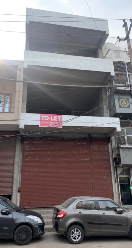 Showroom For Rent in Janam Bhumi