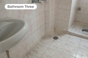 Bathroom in 3 BHK Apartment at Fortuna Apartments, Butler Colony – for Rent