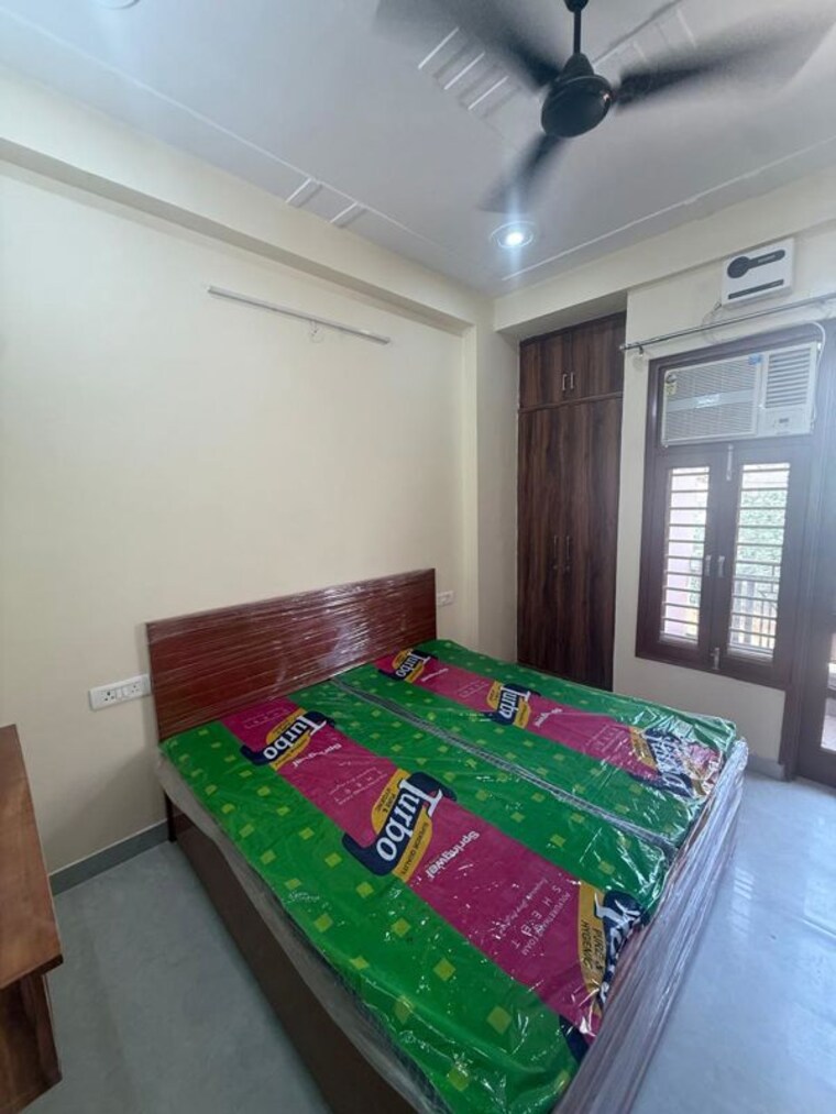 Bedroom, sector 42 2 Bedroom 950 Sq.Ft. Builder Floor In Sector 42 Gurgaon 10234681