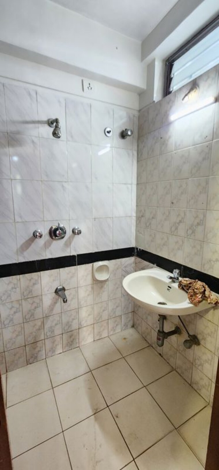 Bathroom, k-raheja-vihar 1 Bedroom 600 Sq.Ft. Apartment In Powai Mumbai 10234653