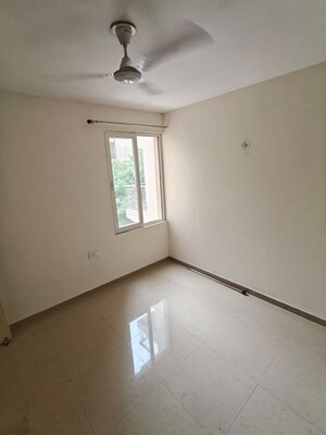 Room in 2 BHK Apartment at Shree Vardhman Green Court, Sector 90 – for Sale