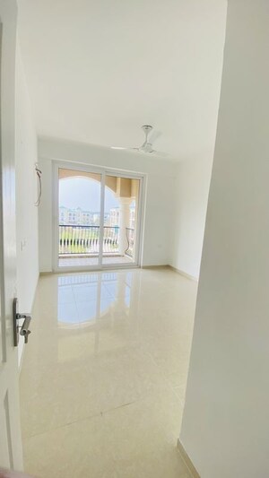 Room in 3 BHK Builder Floor at Omaxe New Chandigarh, North Mullanpur – for Rent