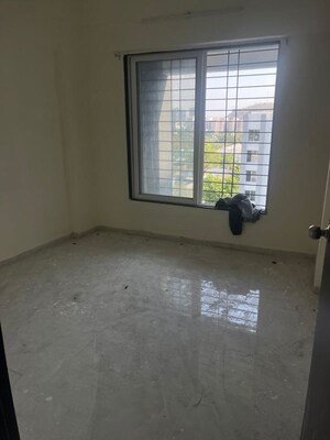 Room in 3 BHK Apartment at RR Lunkad 66 Avenue, Pimple Nilakh – for Rent