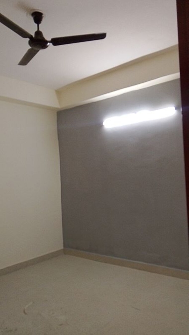 Room, dev-apartments-sector-49 2 Bedroom 850 Sq.Ft. Builder Floor In Sector 49 Noida 10234973