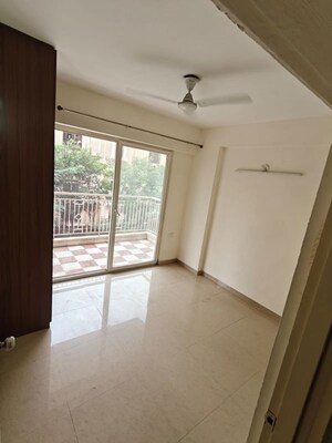 Room in 2 BHK Apartment at Shree Vardhman Green Court, Sector 90 – for Rent