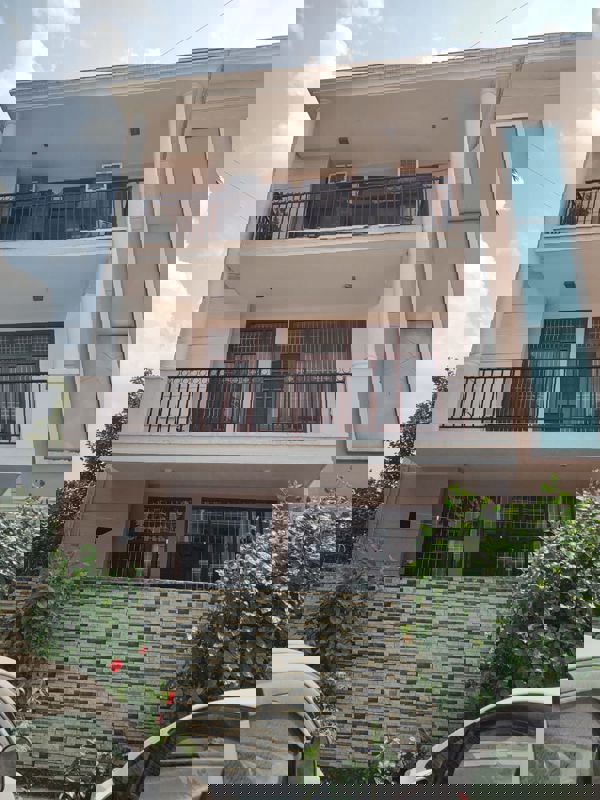 3 BHK Builder Floor For Sale in Sector 14