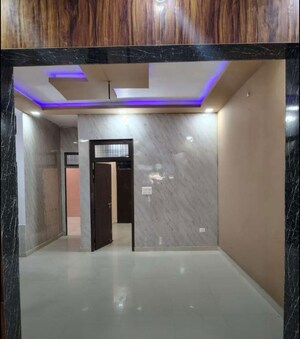 Room in 3 BHK Apartment at Rishita Manhattan, Gomti Nagar – for Rent