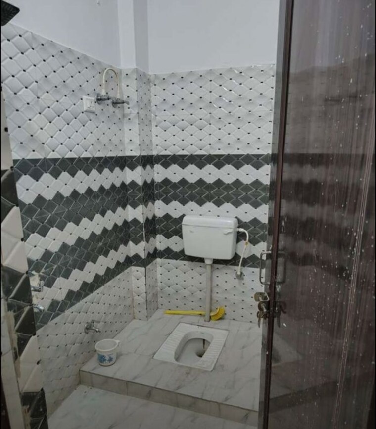 Bathroom, rishita-manhattan 3 Bedroom 2010 Sq.Ft. Apartment In Gomti Nagar Lucknow 10235009