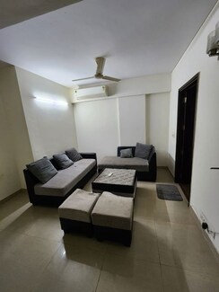 4 BHK + Servant Room Penthouse For Rent in M3M Woodshire