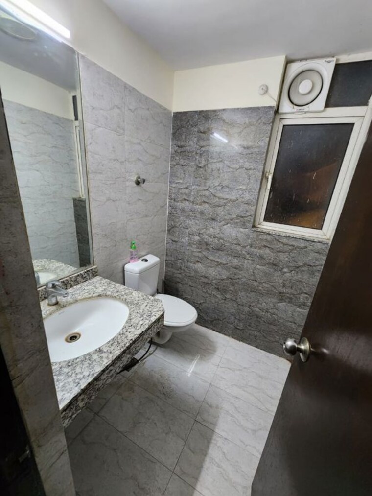 Bathroom, m3m-woodshire 4 Bedroom 2746 Sq.Ft. Penthouse In Sector 107 Gurgaon 10235059