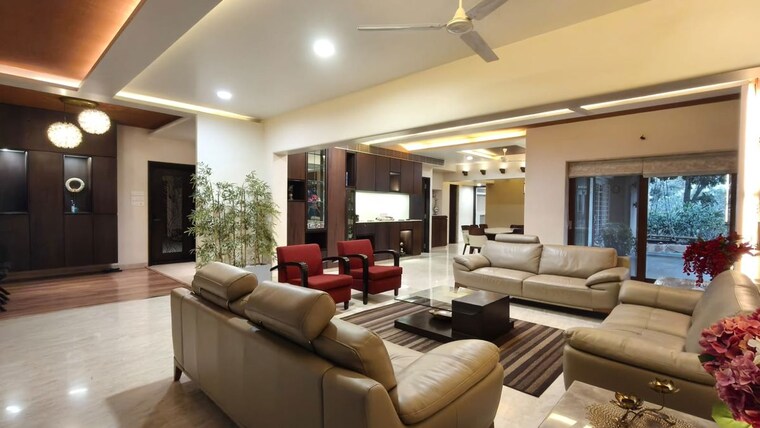 Living Room, kumar-peninsula 6 Bedroom 6819 Sq.Ft. Apartment In Baner Pune 10235048