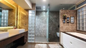 Furnished Amenities in 6 BHK Apartment at Kumar Peninsula, Baner – for Sale