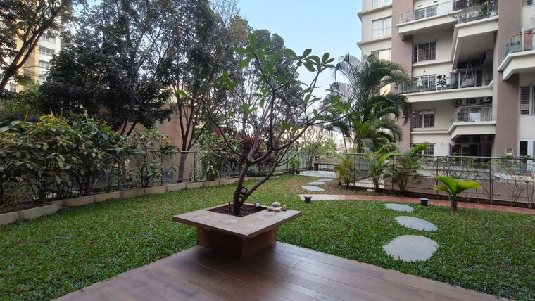 Garden, kumar-peninsula 6 Bedroom 6819 Sq.Ft. Apartment In Baner Pune 10235048