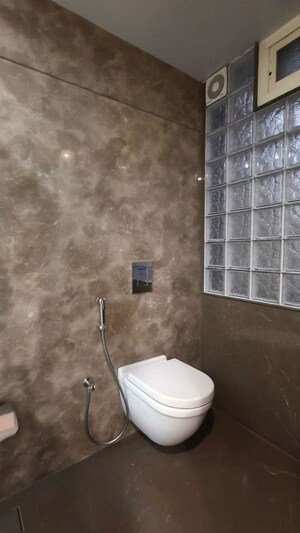 Bathroom in 6 BHK Apartment at Kumar Peninsula, Baner – for Sale