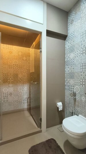 Bathroom in 6 BHK Apartment at Kumar Peninsula, Baner – for Sale