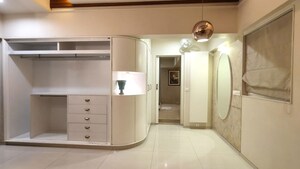 Bathroom in 6 BHK Apartment at Kumar Peninsula, Baner – for Sale