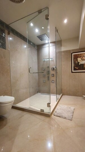 Bathroom in 6 BHK Apartment at Kumar Peninsula, Baner – for Sale