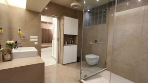 Bathroom in 6 BHK Apartment at Kumar Peninsula, Baner – for Sale