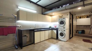 Parking in 6 BHK Apartment at Kumar Peninsula, Baner – for Sale