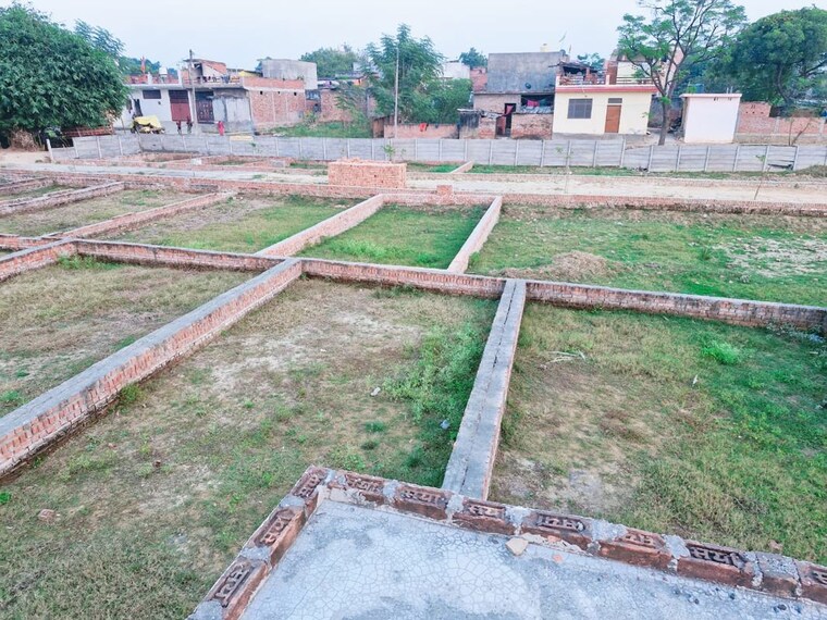 Garden, sultanpur road  1500 Sq.Yd. Plot In Sultanpur Road Lucknow 10235101