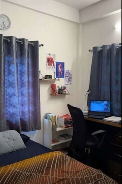 3 BHK + Servant Room Apartment For Rent in Shalimar Emerald
