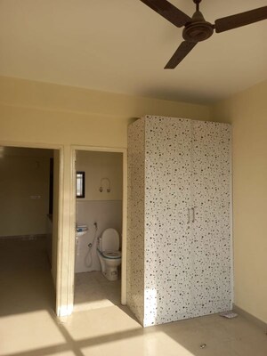 Room in 2 BHK Apartment at Pyramid Fusion Homes, Sector 70a – for Rent