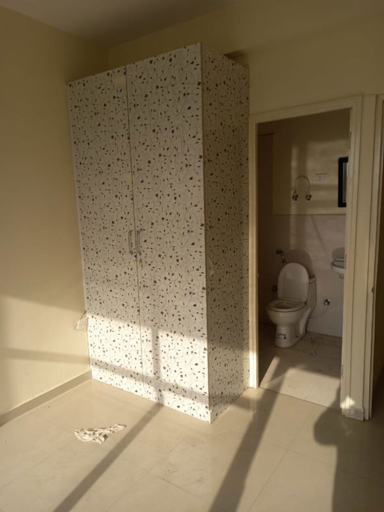 Bathroom, pyramid-fusion-homes 2 Bedroom 680 Sq.Ft. Apartment In Sector 70a Gurgaon 10235118