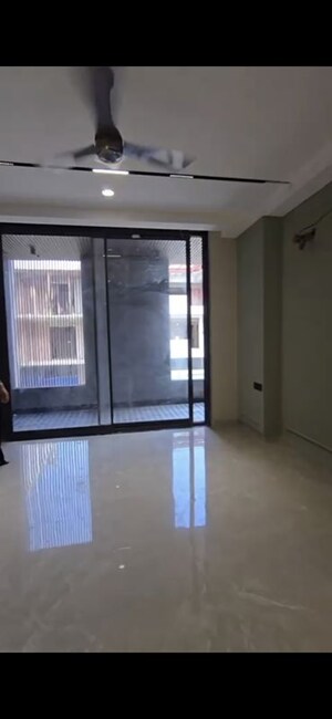 Room in 4 BHK Builder Floor at Sector 89 – for Rent