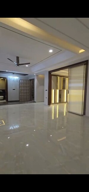 4 BHK Builder Floor For Rent in Sector 89