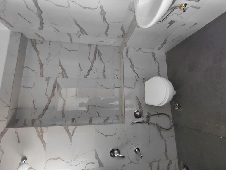 Bathroom, sheth-auris-bliss 2 Bedroom 604 Sq.Ft. Apartment In Malad West Mumbai 10235165