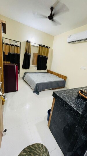 Team Area in 1 BHK Apartment at Electricity Board Area – for Rent