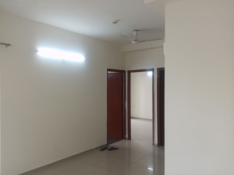 Room, mahagun-mywoods-ii 2 Bedroom 1000 Sq.Ft. Apartment In Sector 16c Greater Noida Greater Noida 10235210