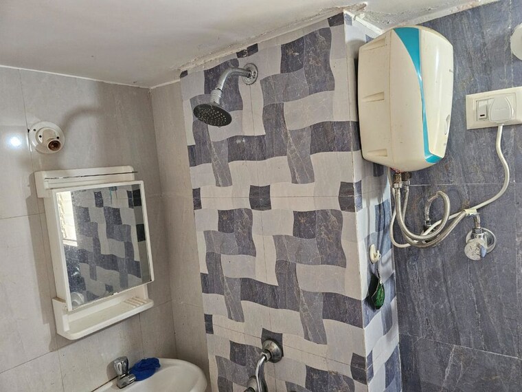 Attached Bathroom, siddharth nagar 3 Bedroom 1300 Sq.Ft. Apartment In Siddharth Nagar Mumbai 10235197