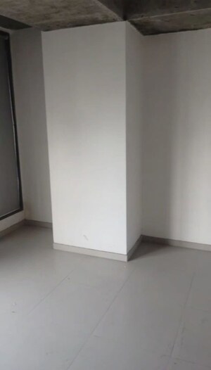 Room in  Office Space at Shivalik Shilp, Sanidhya – for Rent