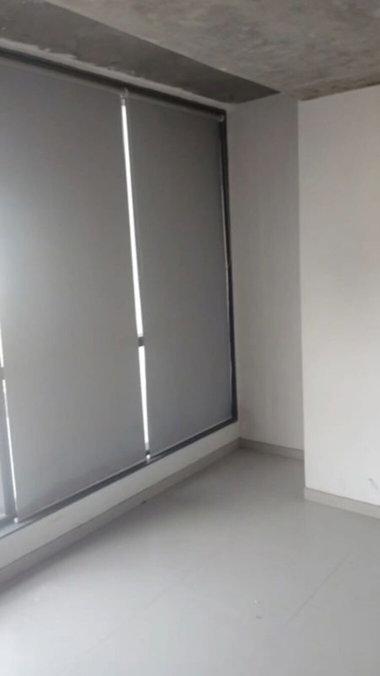 Room, shivalik-shilp Commercial Office Space 915 Sq.Ft. In Sanidhya Ahmedabad 10235211