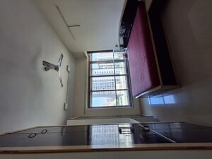 Furnished Amenities in 2 BHK Apartment at Kalpataru Gardens 1, Kandivali East – for Rent