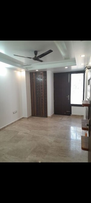 Room in 3 BHK Apartment at Kohli One Malibu Town Plot, Sector 47 – for Rent