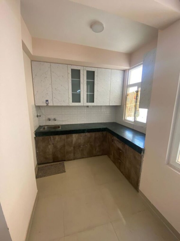 Kitchen, shree-vardhman-green-court 2 Bedroom 816 Sq.Ft. Apartment In Sector 90 Gurgaon 10235252