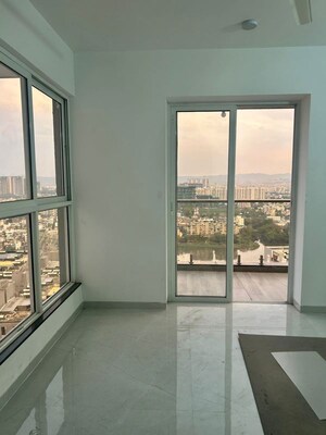 Room in 3 BHK Apartment at Goel Ganga Serio E F Building, Kharadi – for Rent