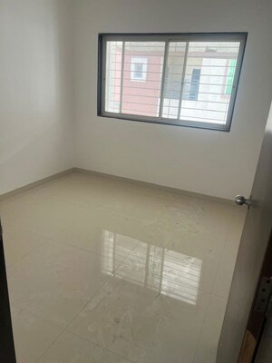 Room in 2 BHK Apartment at Kharadi – for Rent