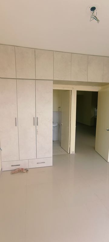 2 BHK 800 Sq.Ft. Apartment in Pyramid Midtown