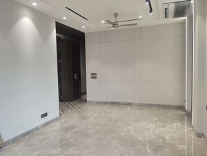 Room in 3 BHK Builder Floor at Lajpat Nagar Iii – for Sale