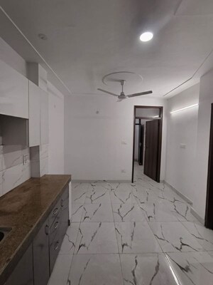 Room in 1 BHK Apartment at Malviya Nagar – for Rent