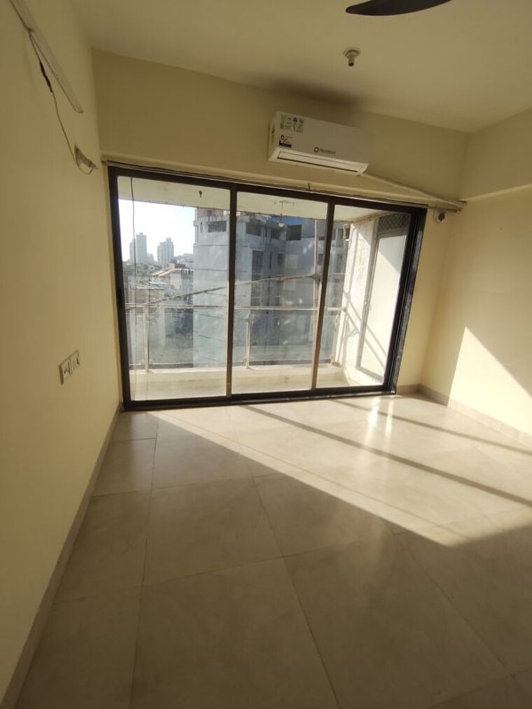 Room, conwood-astoria 1 Bedroom 540 Sq.Ft. Apartment In Goregaon East Mumbai 10235318