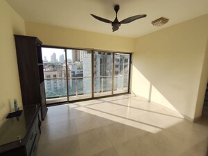 Room in 1 BHK Apartment at Conwood Astoria, Goregaon East – for Rent