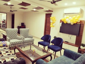 Living Room in 4 BHK Builder Floor at Mansa Devi – for Rent