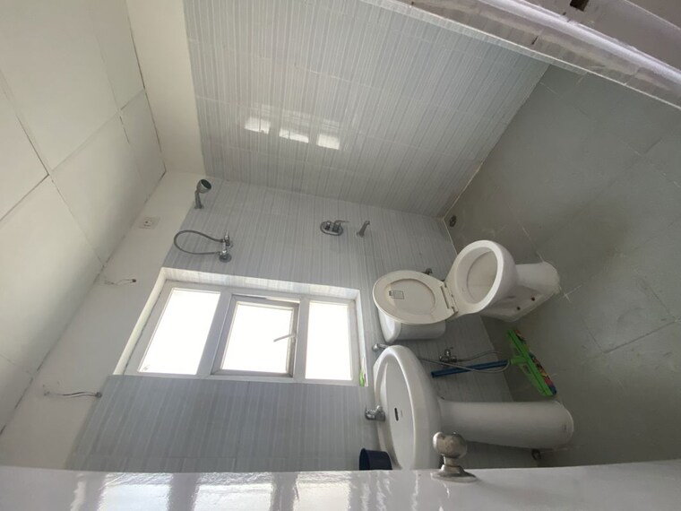 Attached Bathroom, bptp-park-floors-i 2 Bedroom 1038 Sq.Ft. Apartment In Sector 77 Faridabad 10235340