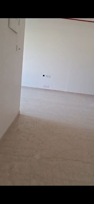 Room in 3 BHK Apartment at Kalpataru Radiance, Goregaon West – for Sale