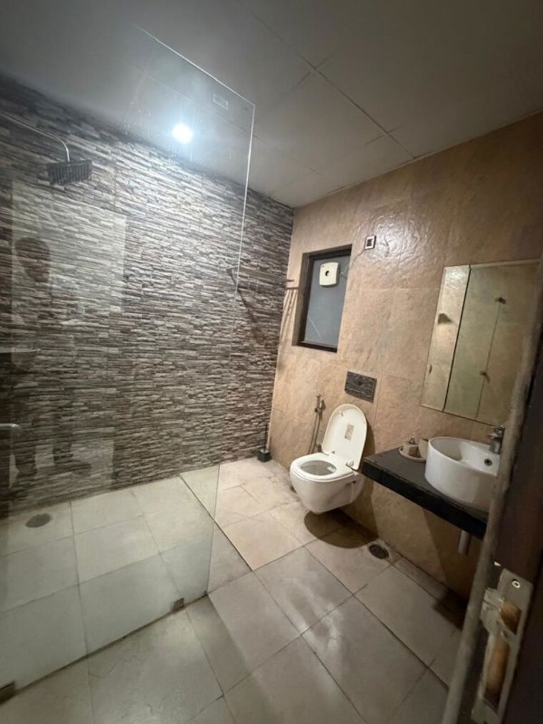 Bathroom, ansal-api-esencia 6+ Bedroom 300 Sq.Yd. Independent House In Sector 67 Gurgaon 10235362
